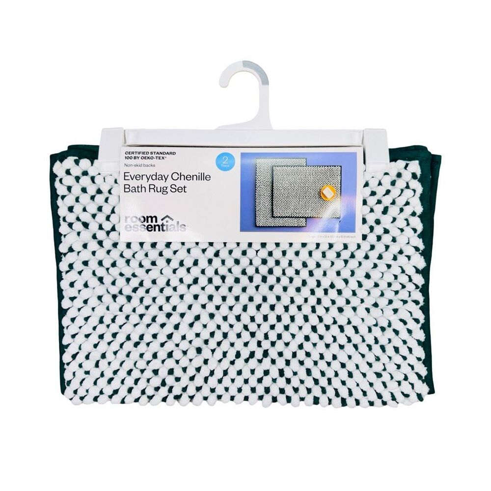 Room Essentials Everyday Chenille Bath Rug Set - 2 Pieces - Green / White